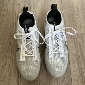 Nike NWOT Light Gray/White Knit Men's Shoes Vapormax